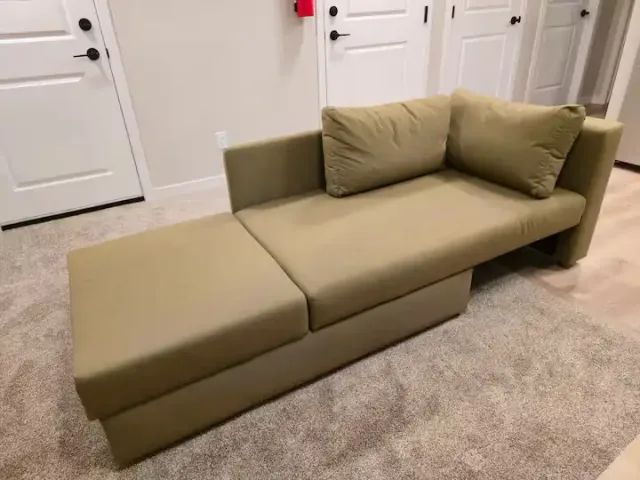 Fully Furnished 2 Bed Basement Suite Near South Health Campus, All Inclusive